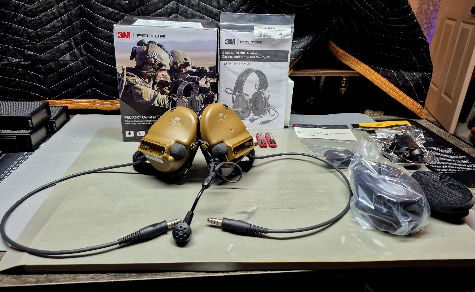 3M Peltor ComTac VI NIB Dual Comm Headset Coyote Brown Dual Downleads MT20H682BB 3M Peltor ComTac VI NIB Dual Comm Headset Coyote Brown Dual Downleads MT20H682BB