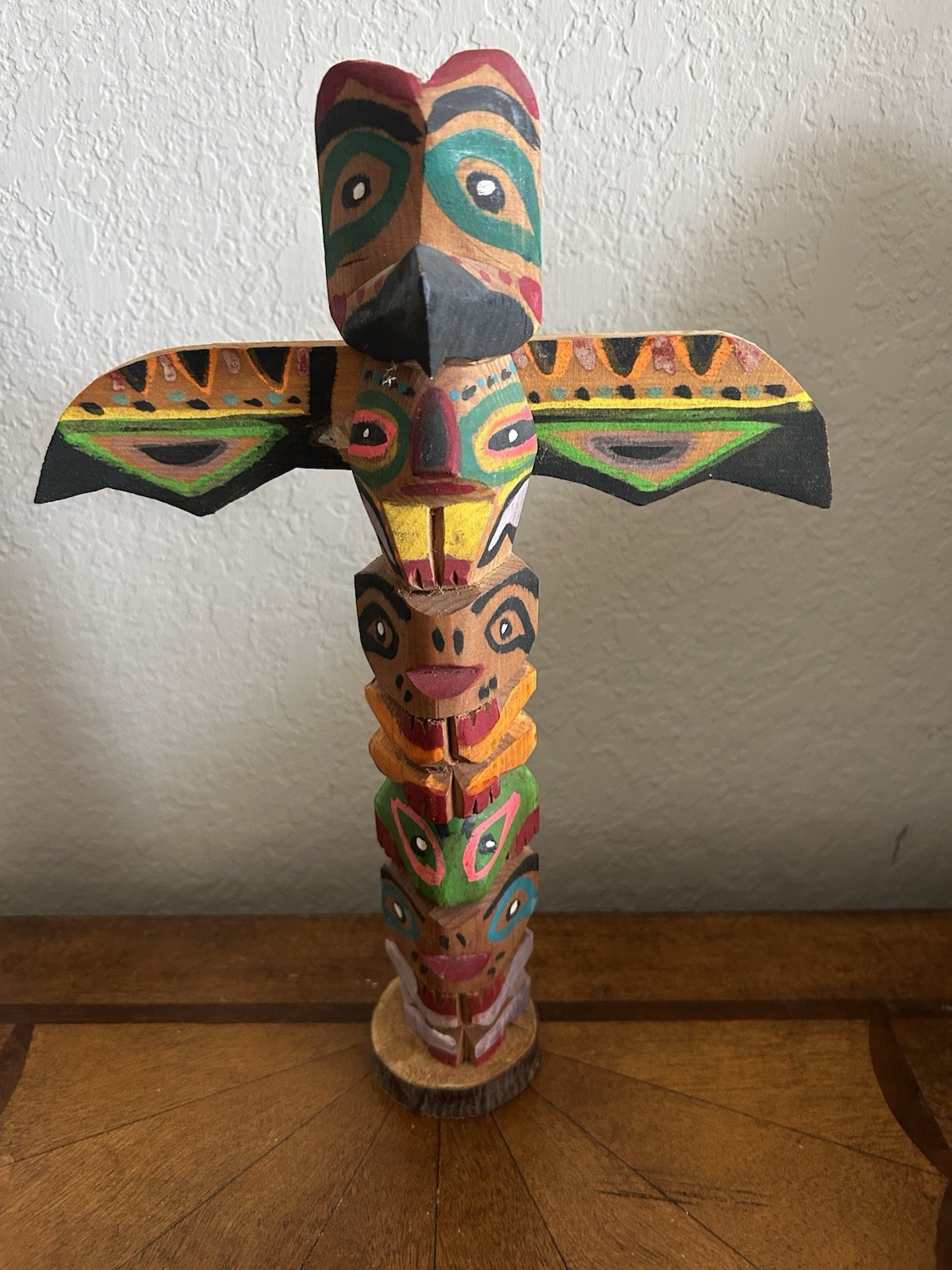 Vintage Northwest Coast Model Totem Pole 12" Tall Chief White Eagle Muckleshoot Vintage Northwest Coast Model Totem Pole 12" Tall Chief White Eagle Muckleshoot