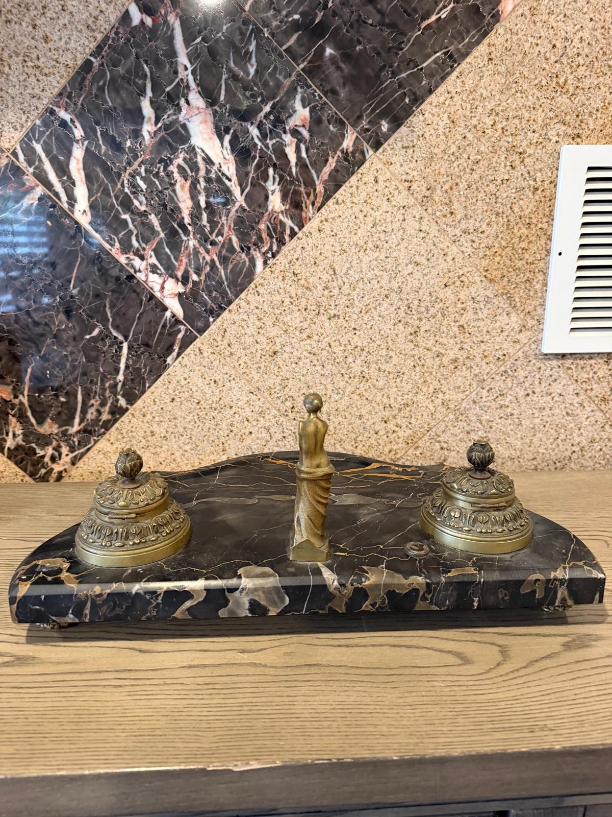 VTG Black Veined Marble Brass Double Inkwell Venus Figurine Desk Stand Heavy 18" VTG Black Veined Marble Brass Double Inkwell Venus Figurine Desk Stand Heavy 18"