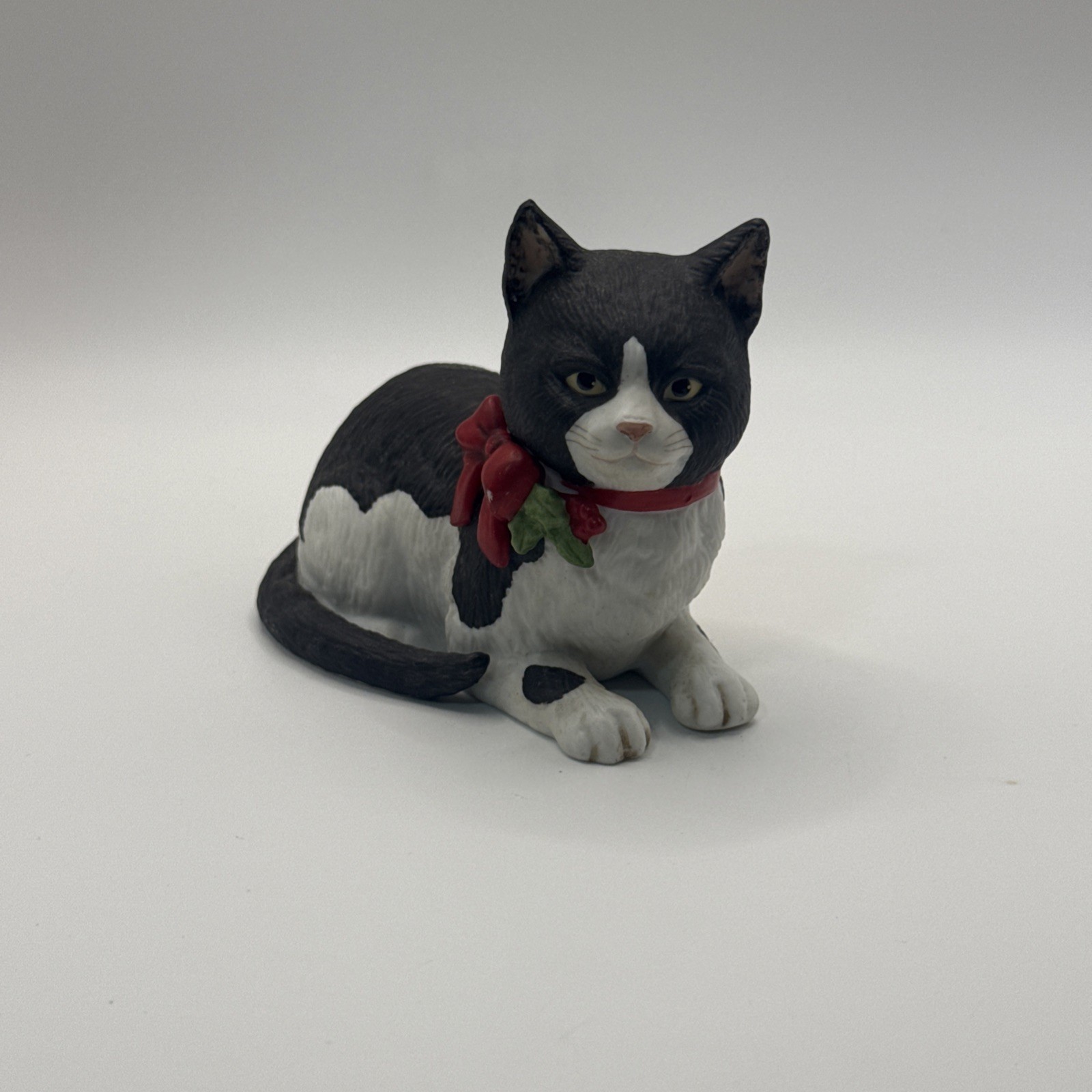 Vintage 1983 Schmid Gordon Fraser Christmas Tuxedo Cat Figurine Porcelain Bow4in Vintage 1983 Schmid Gordon Fraser Christmas Tuxedo Cat Figurine Porcelain Bow4in