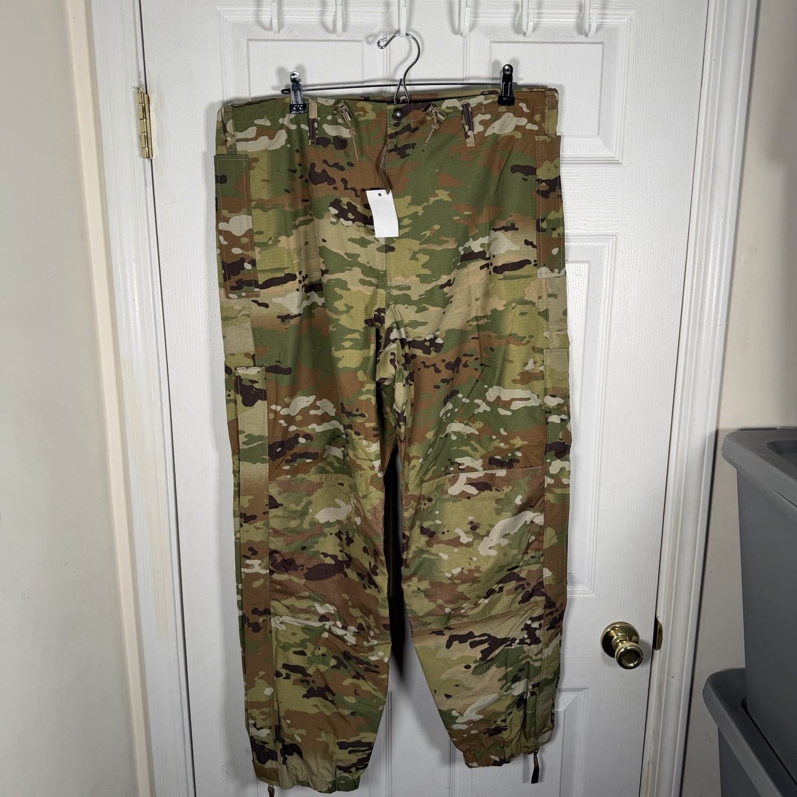 USGI Gen III Level 6 OCP Multicam Extreme Cold Wet Weather Pants Medium Regular USGI Gen III Level 6 OCP Multicam Extreme Cold Wet Weather Pants Medium Regular