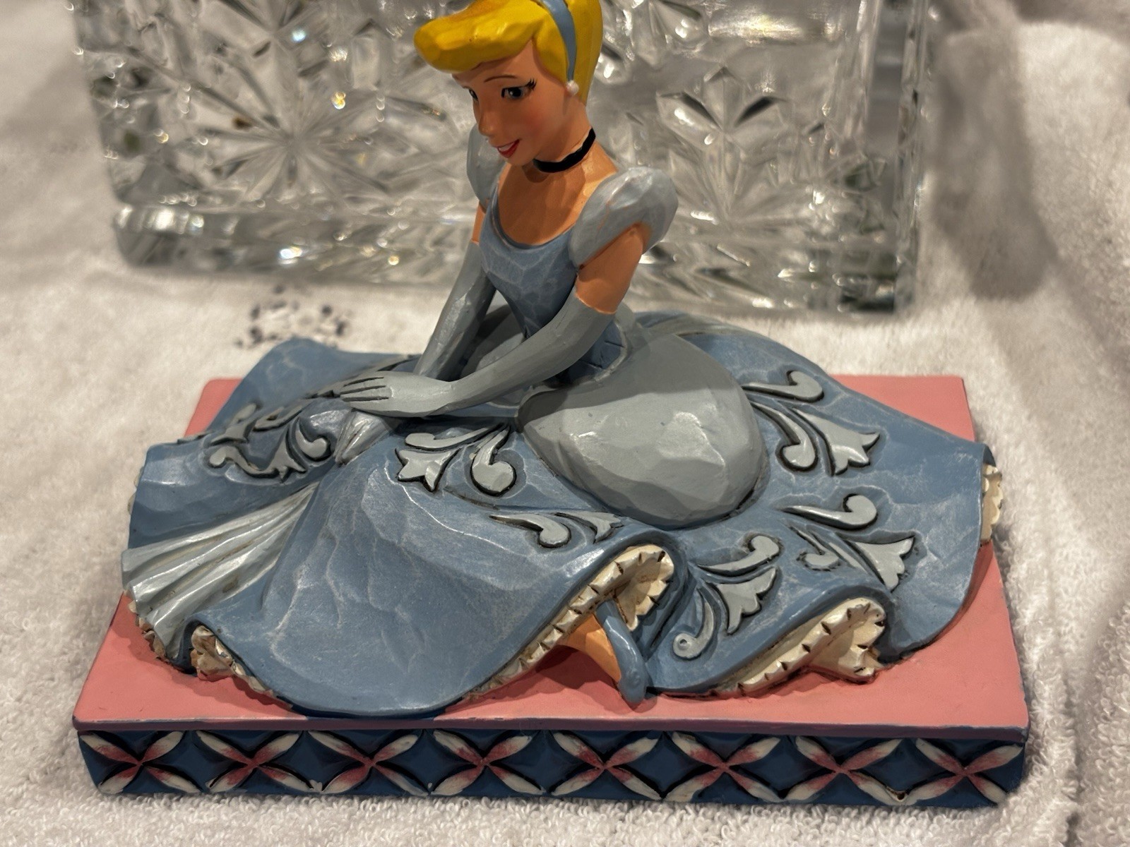 Disney Traditions by Jim Shore Cinderella BE CHARMING (6001276) Personality Pose Disney Traditions by Jim Shore Cinderella BE CHARMING (6001276) Personality Pose