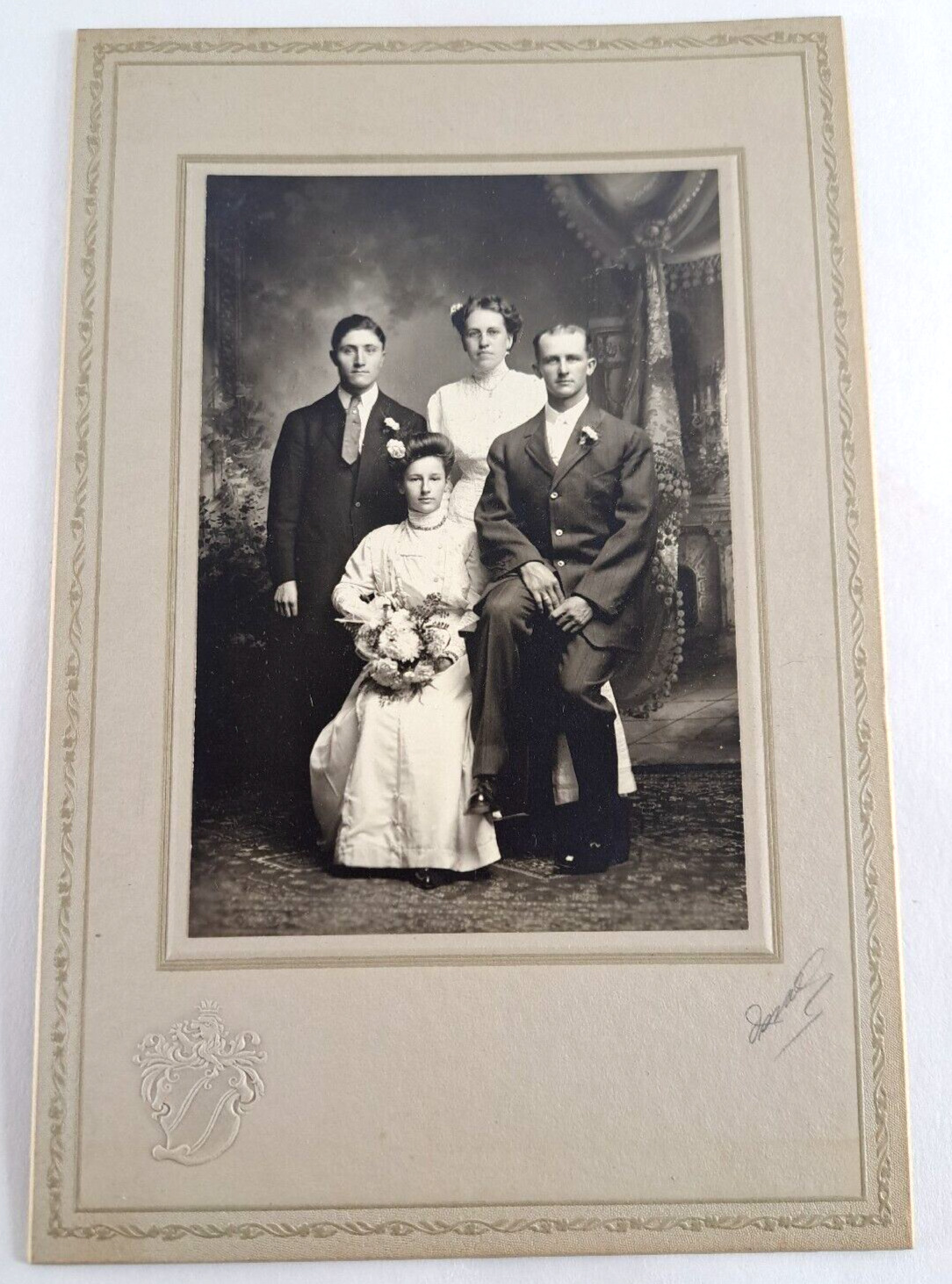 Antique Photograph Edwardian Family Early 1900s Cabinet Card Black White 9x6