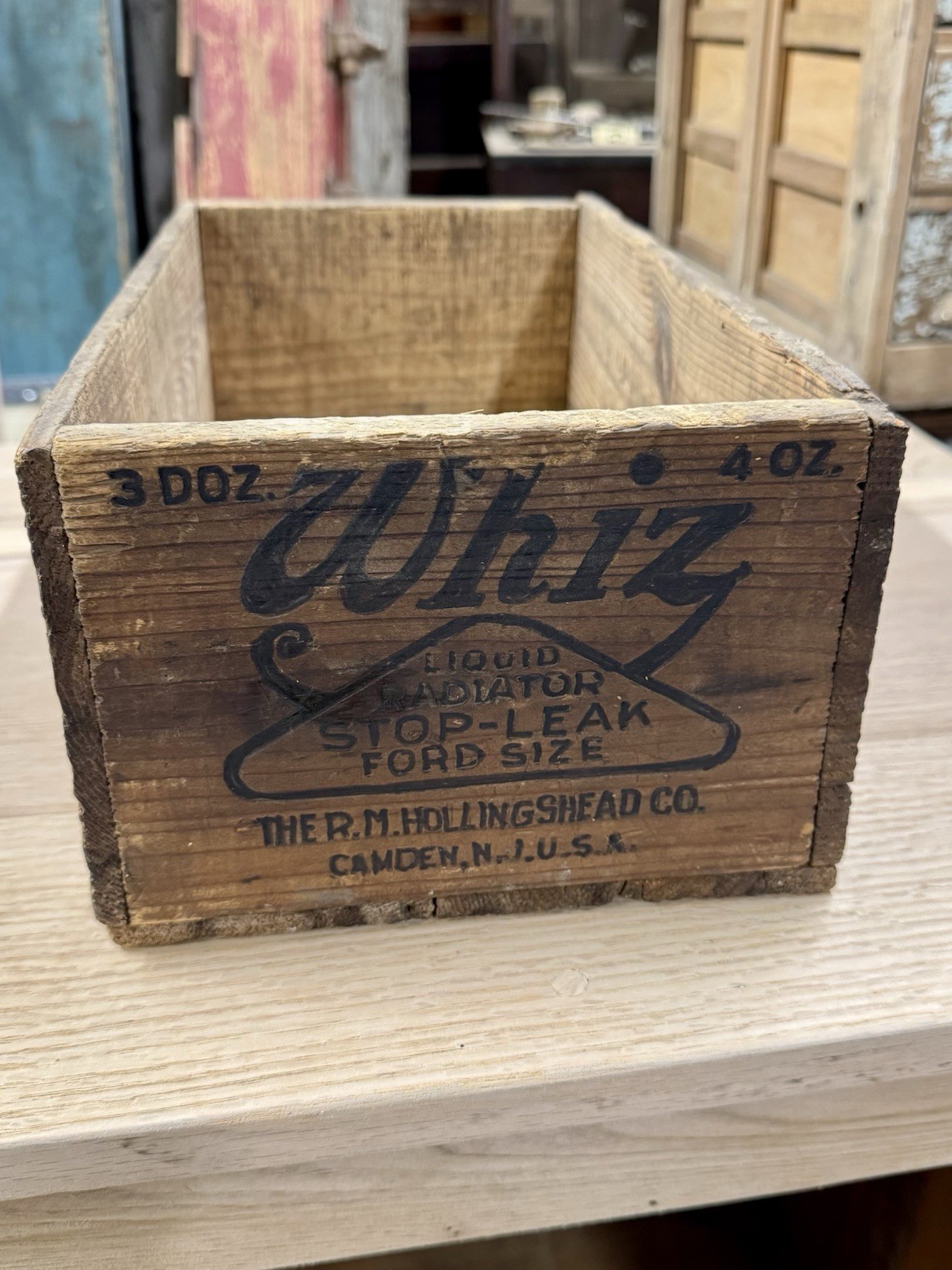 Antique Wooden Whiz Box Ford Radiator Stop Leak Wood Crate HOLLINGSHED CO. USA