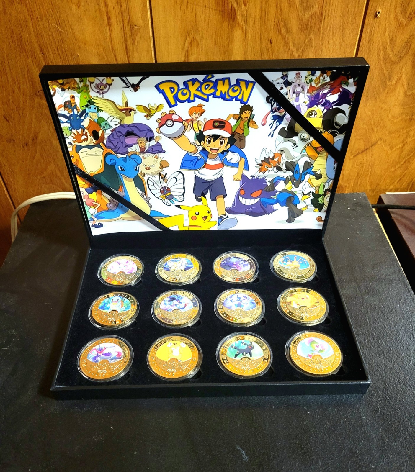 2013 24K Gold Plated 12 Piece Pokémon Collector Set. Highly Collectible