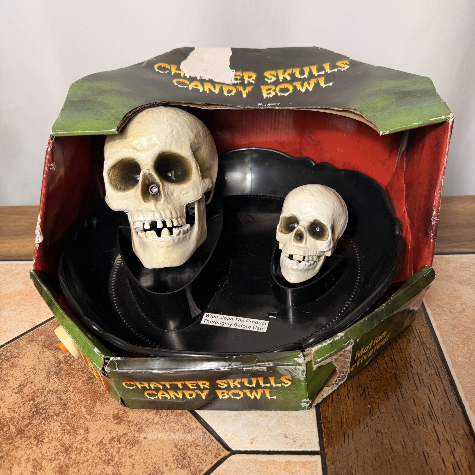 Gemmy 2007 Animated Halloween Prop Chatter Bowl Skeleton Head Talking Box Vtg