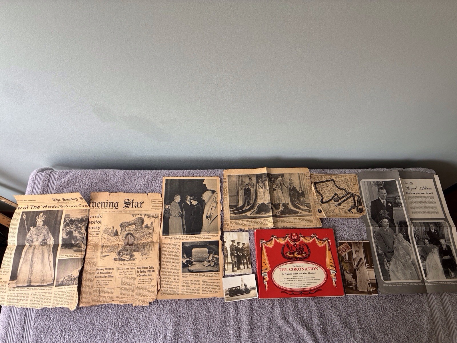HISTORIC GROUP OF ANTIQUE UK ROYAL ITEMS INCLUDING ACTUAL PHOTOS OF ROYALS~GREAT HISTORIC GROUP OF ANTIQUE UK ROYAL ITEMS INCLUDING ACTUAL PHOTOS OF ROYALS~GREAT
