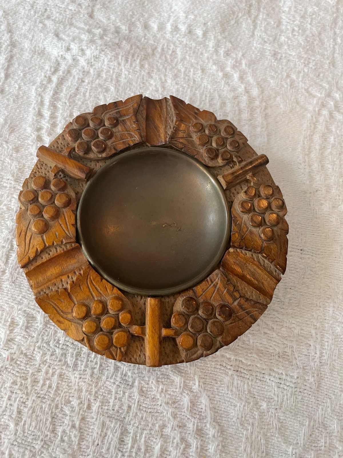 VINTAGE Black Forest Style Hand-Carved Wood Ashtray VINTAGE Black Forest Style Hand-Carved Wood Ashtray