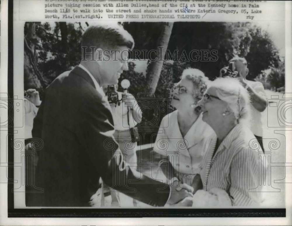 1960 Press Photo President John F. Kennedy Shakes Hands w Supporters - nee67411 1960 Press Photo President John F. Kennedy Shakes Hands w Supporters - nee67411