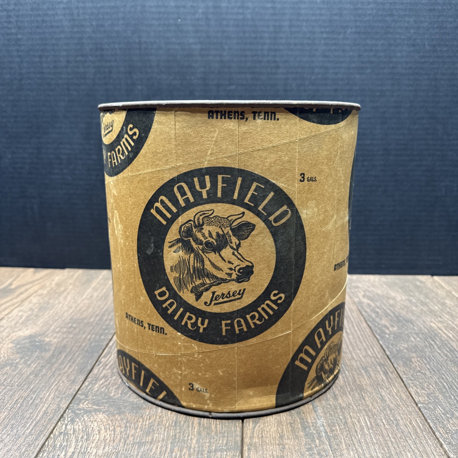 Vintage 3 Gallon Cardboard MAYFIELD DAIRY FARM TUB ATHENS TENNESSEE Vintage 3 Gallon Cardboard MAYFIELD DAIRY FARM TUB ATHENS TENNESSEE