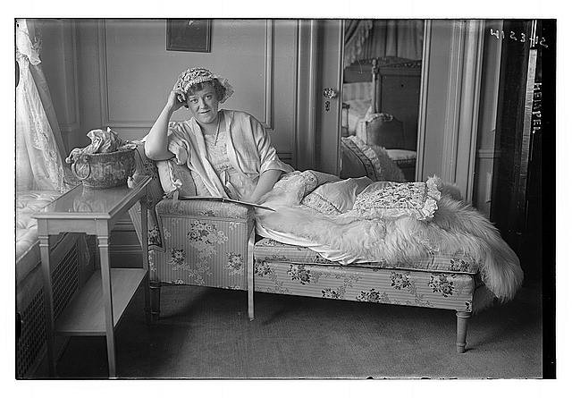 Photo:Frieda Hempel German Soprano in Boudoir 1910s Bed Portrait Photo:Frieda Hempel German Soprano in Boudoir 1910s Bed Portrait