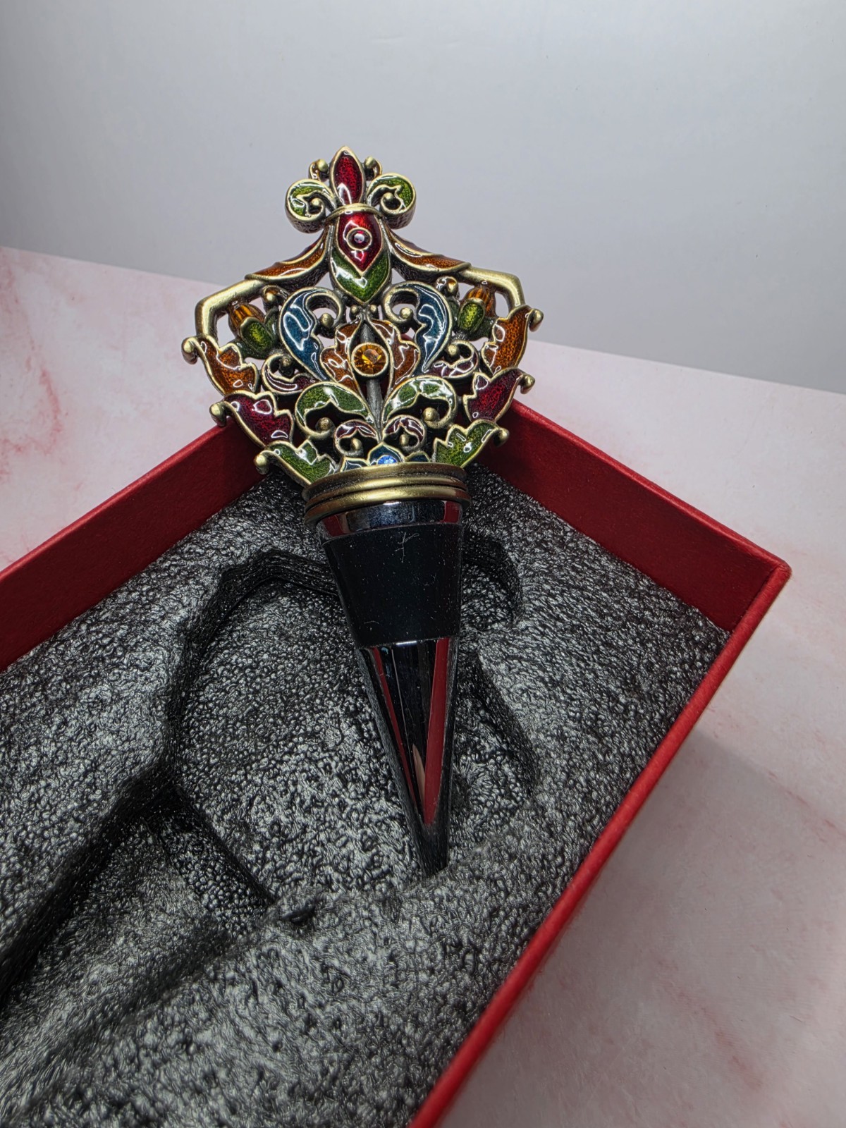 Two's Company St. Petersburg Austrian Crystal Wine Bottle Stopper Two's Company St. Petersburg Austrian Crystal Wine Bottle Stopper