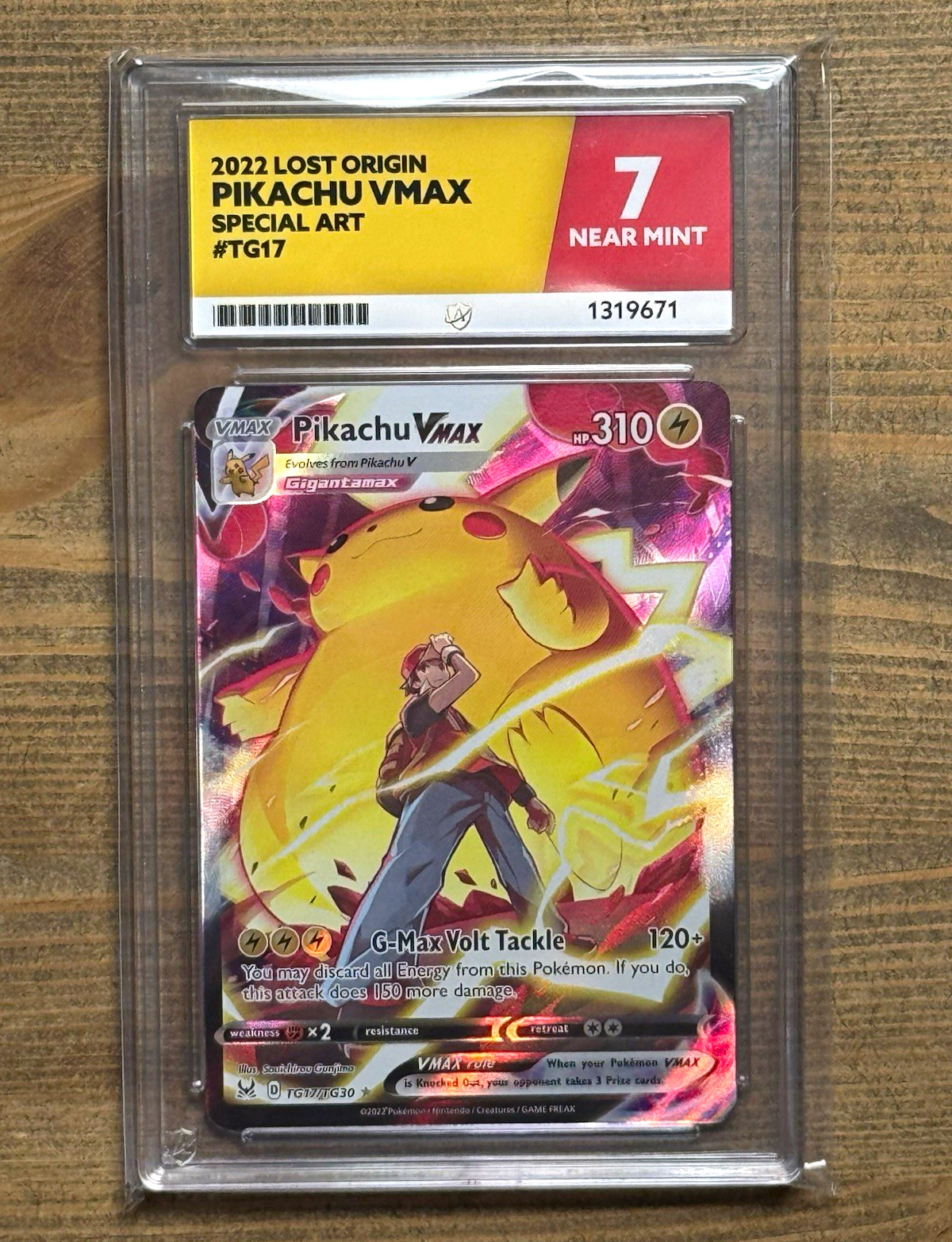Pokémon Company Pikachu VMAX 310HP TG17/TG30 Lost Origin TG Holo Full Art Pokémon Company Pikachu VMAX 310HP TG17/TG30 Lost Origin TG Holo Full Art