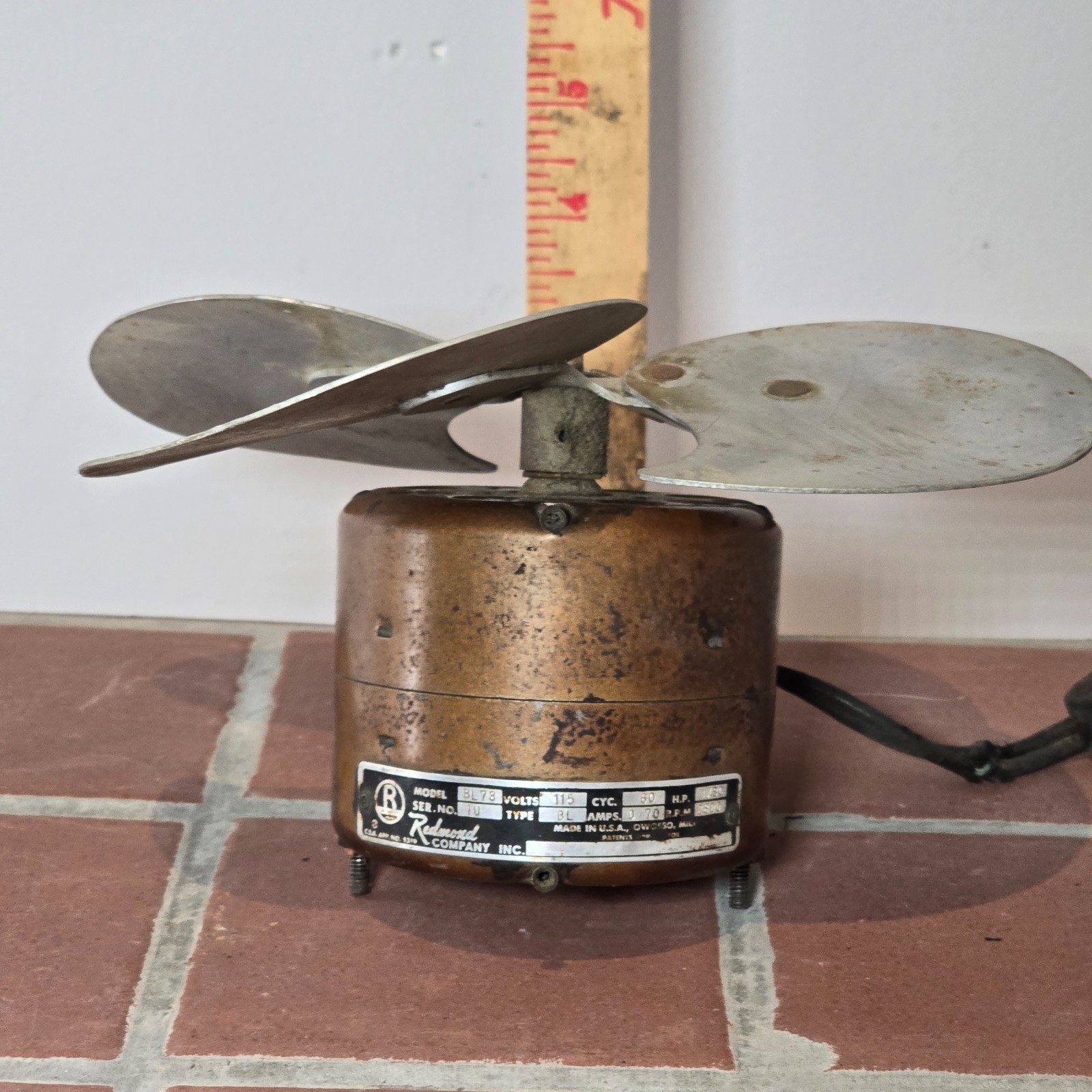 Vintage Redmond BL73 Exhaust Vent 8" Fan Motor Blade 9" Shroud 115V Untested Vintage Redmond BL73 Exhaust Vent 8" Fan Motor Blade 9" Shroud 115V Untested
