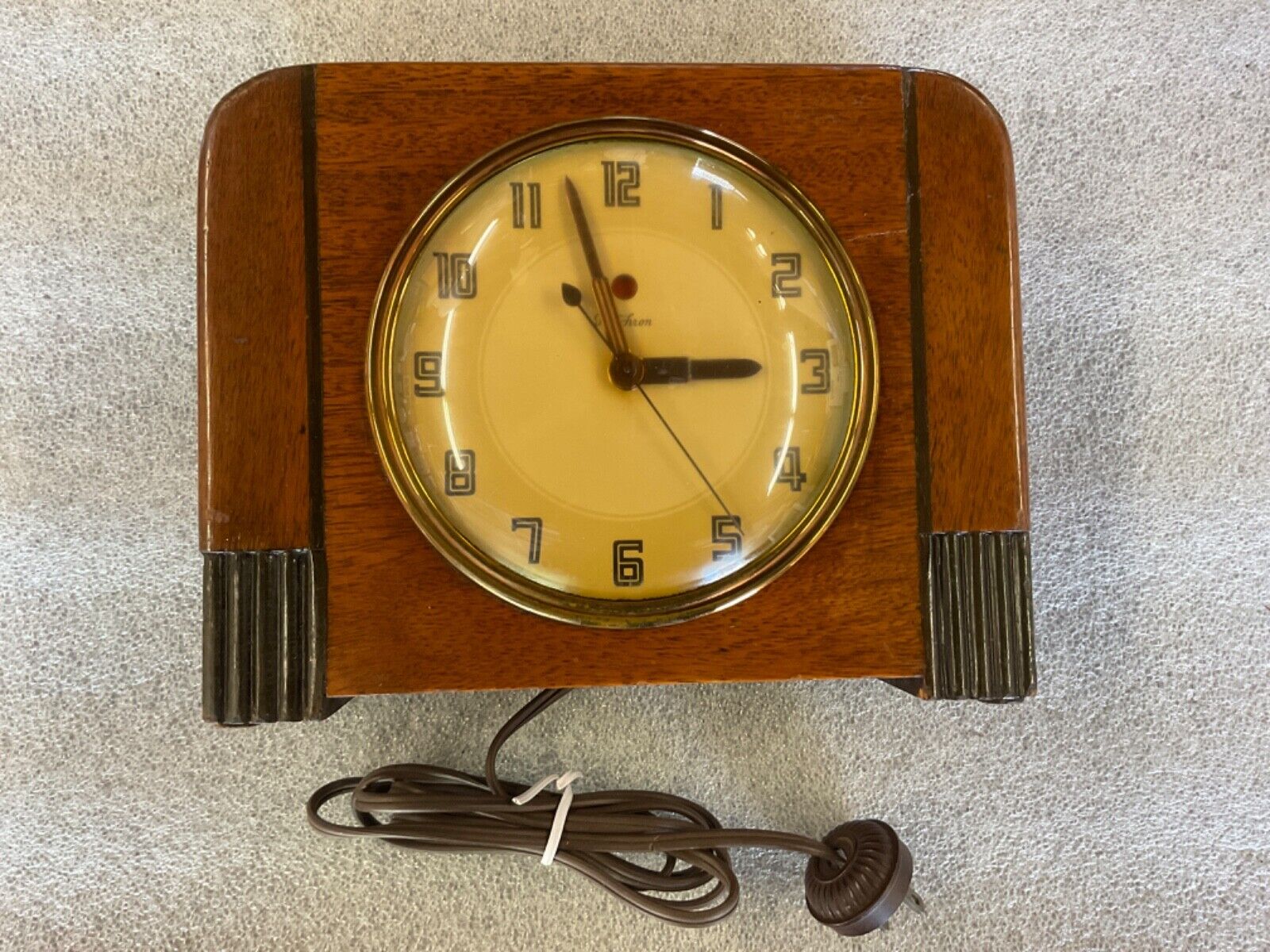 Vintage Telechron Model 7H157  “THE BANKER” Electric Clock