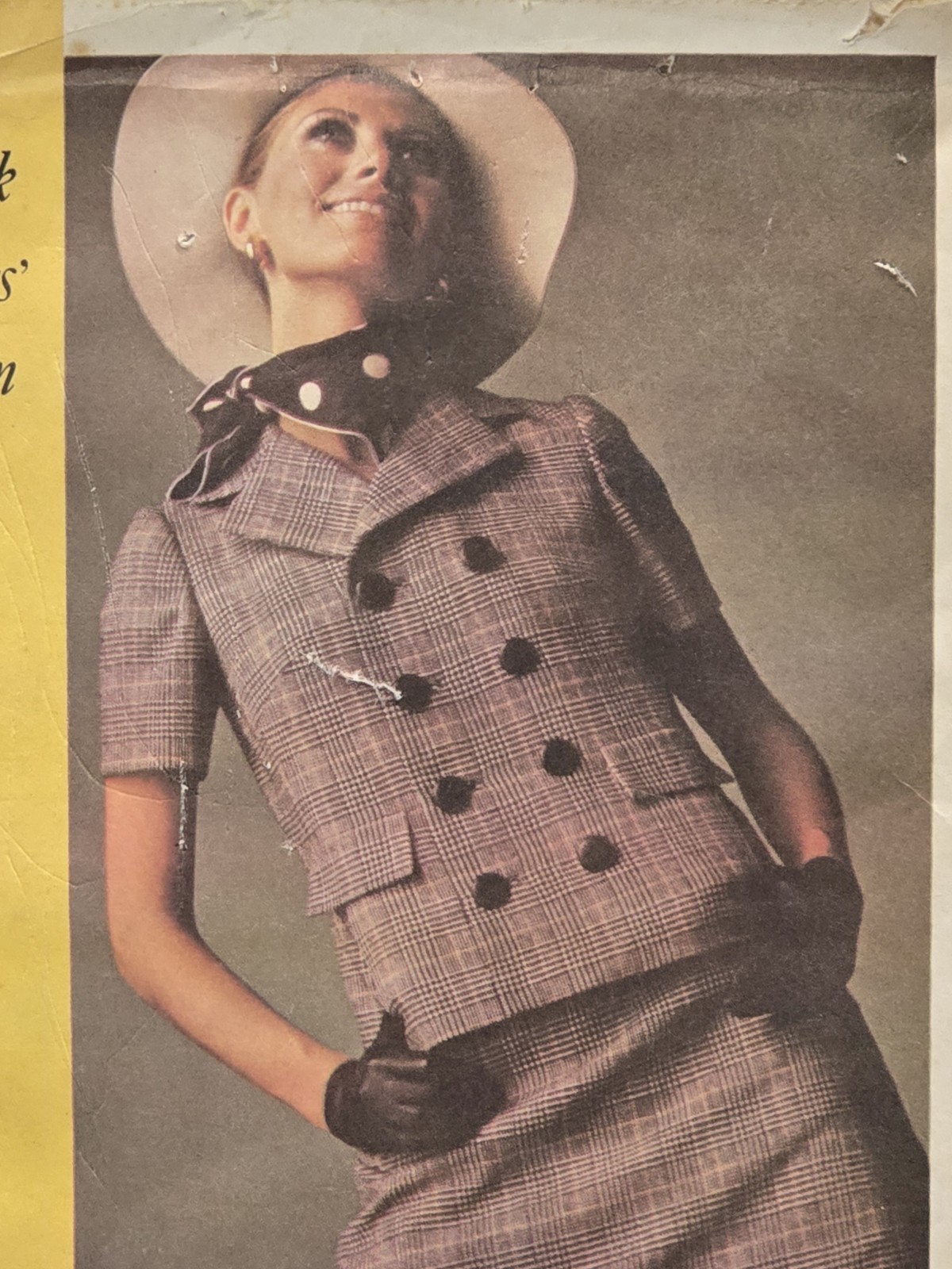 McCall's N/1044, 2 Pc. Suit NY Designers Collection by Laird-Knox ©1968; FF/B34.