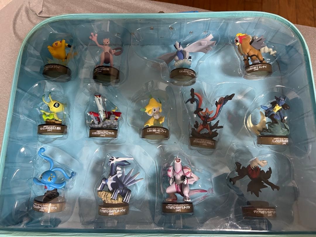 Pokemon Figure Trunk 13 Piece Set 7 Eleven Sealed Collectible 15+ Pokemon Figure Trunk 13 Piece Set 7 Eleven Sealed Collectible 15+