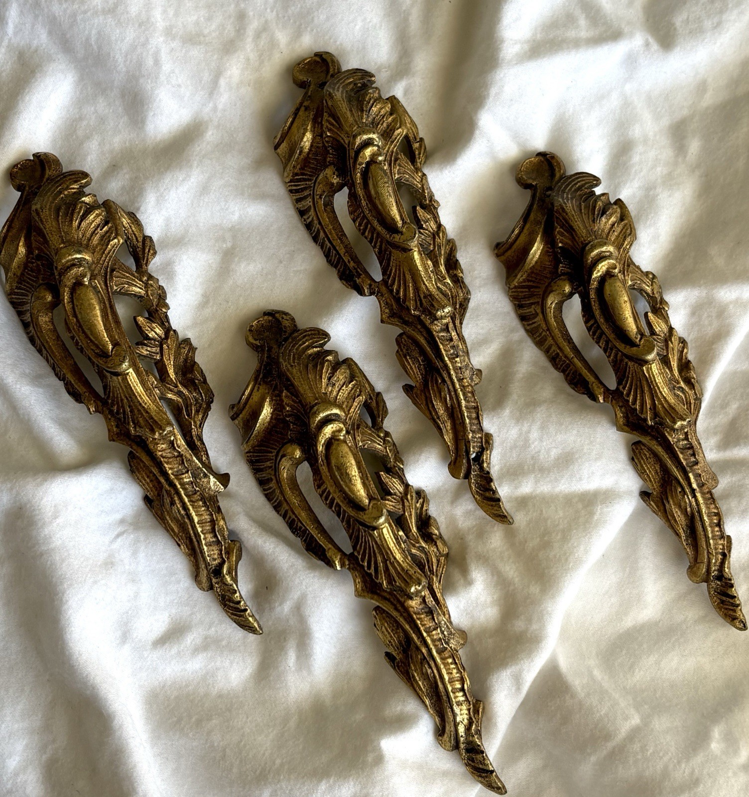 Set 4 Antique Gilt Metal Furniture Mounts French Louis XV Rococo Appliques AM 6” Set 4 Antique Gilt Metal Furniture Mounts French Louis XV Rococo Appliques AM 6”