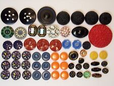 Vintage 1940's/1950's/1960's  Buttons  Mixed Lot Of 60 Buttons picture