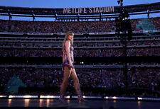 Taylor Swift in MetLife Stadium East Rutherford NJ Poster Size Photo Reprint picture