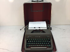 Vintage Royal Quiet De luxe Portable Typewriter with Case picture