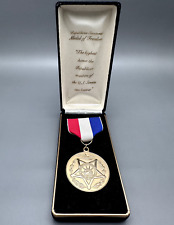 VINTAGE REPUBLICAN SENATORIAL MEDAL OF FREEDOM WITH PRESENTATION BOX A838 picture