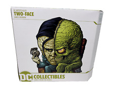 DC Collectibles Artist Alley Two-Face Statue James Groman Brand New picture