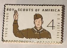 BOY SCOUT OF AMERICA BSA 4 CENTS STAMP 1910 TO 1960 50 YEARS HAT / LAPEL PIN picture