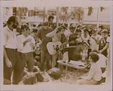 LG855 1969 Original Bob East Photo MIAMI DADE JE COLLEGE Hippie Protest Songs picture