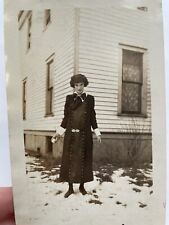 vintage antique 1920s 1919 flapper snow fashion Vernacular original Photo Woman picture