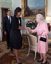 PRESIDENT BARACK OBAMA & MICHELLE GREETED BY QUEEN ELIZABETH 8X10 PHOTO (ZY-372) picture