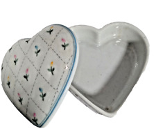 Vintage Porcelain Heart Shape Floral Trinket Ring Pill Box Blue white Japan 3