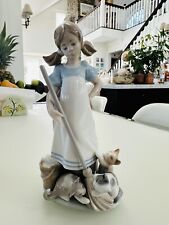 Lladro Fine Porcelain Made In Spain “The Maiden With 3 Playful Kittens” #K-10-A picture