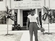 AZD Photo Handsome Man Hat Keep Off Grass Sign Hotel Poinicanan Entrance 1940's picture