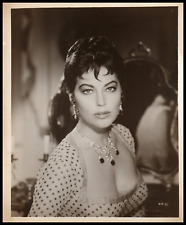 Hollywood Beauty AVA GARDNER STUNNING PORTRAIT 1950s STYLISH POSE ORIG Photo 756 picture