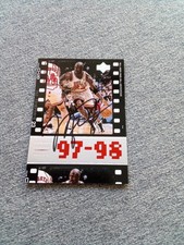 Michael Jordan Chicago Bulls Hand Signed Autograph Basketball Card COA picture