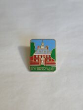 Governor's Palace Williamsburg Virginia Souvenir Lapel Hat Jacket Pin picture