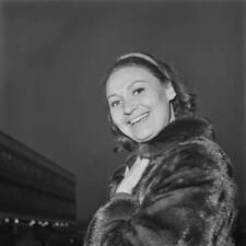 English operatic soprano Adele Leigh , UK, December 1964 OLD PHOTO picture
