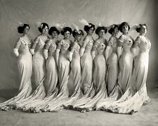 1914 Vintage CHORUS GIRLS 8.5 x 11 Photo picture