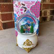 Taylor Swift - Lover House Snowglobe (2023) picture