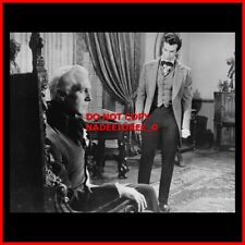 VINCENT PRICE MARK DAMON 1960 HOUSE OF USHER 8X10 PHOTO picture