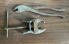 Vintage Blue Bird No. 21 Battery Cable Terminal Puller Tool USA  w/ Pliers picture