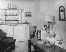 8b20-14727 candid Cary Grant relaxing at home 8b20-14727 8b20-14727 picture