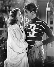 DONNA REED & JAMES STEWART in IT'S A WONDERFUL LIFE Movie Photo  (173-h) picture
