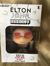 ELTON JOHN in 1973 vinyl figure, with Bhunny Paw, NWIB picture