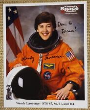 WENDY LAWRENCE hand signed original NASA Photo SPACE SHUTTLE woman ASTRONAUT  picture