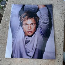 AUTHENTIC SIGNED PHOTO BRAD PITT 10X8  UACC  picture