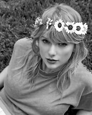 TAYLOR SWIFT 8x10 Celebrity Photo Photograph picture