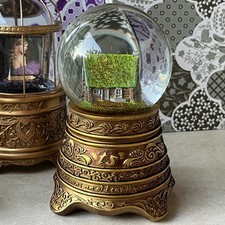 Taylor Swift - Cabin Snowglobe (RARE) picture