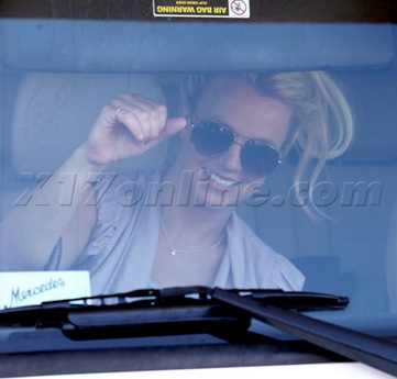 Britney Spear in Her Mercedes-Benz G550